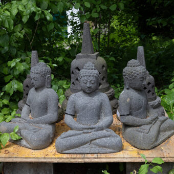 G40-2201-08 Sitzender Buddha, Lavastein, 40cm, 15kg