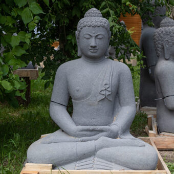 G85-2268 Sitzender Buddha, Lavastein, 85cm, 110kg