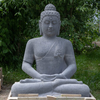 G85-2269 Sitzender Buddha, Lavastein, 85cm, 110kg