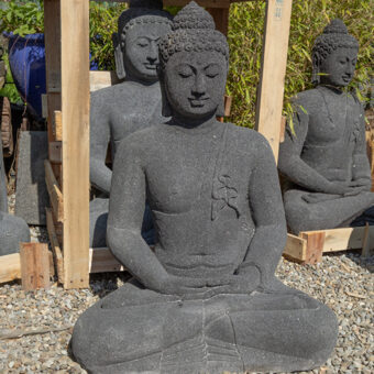 H85-2259 Sitzender Buddha, schwarzer Lavastein, 85cm, 110kg